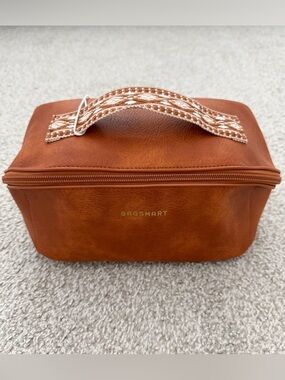 BagSmart Women’s Travel Cosmetic Pouch